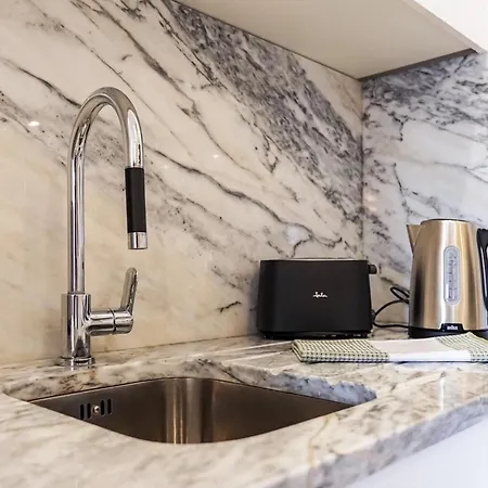 Haims By Checkloc Homes ポルト